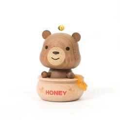 Wooden Honey Bear Bobblehead -Odin Parker Toys 1400x 4
