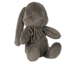Maileg Plush Bunny -Odin Parker Toys 16 2995 03 2 900x750 resize fill 2000x png