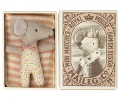 Maileg Sleepy Wakey Baby Mouse In Box -Odin Parker Toys 17 2004 01 2 900x750 resize fill 2048x png