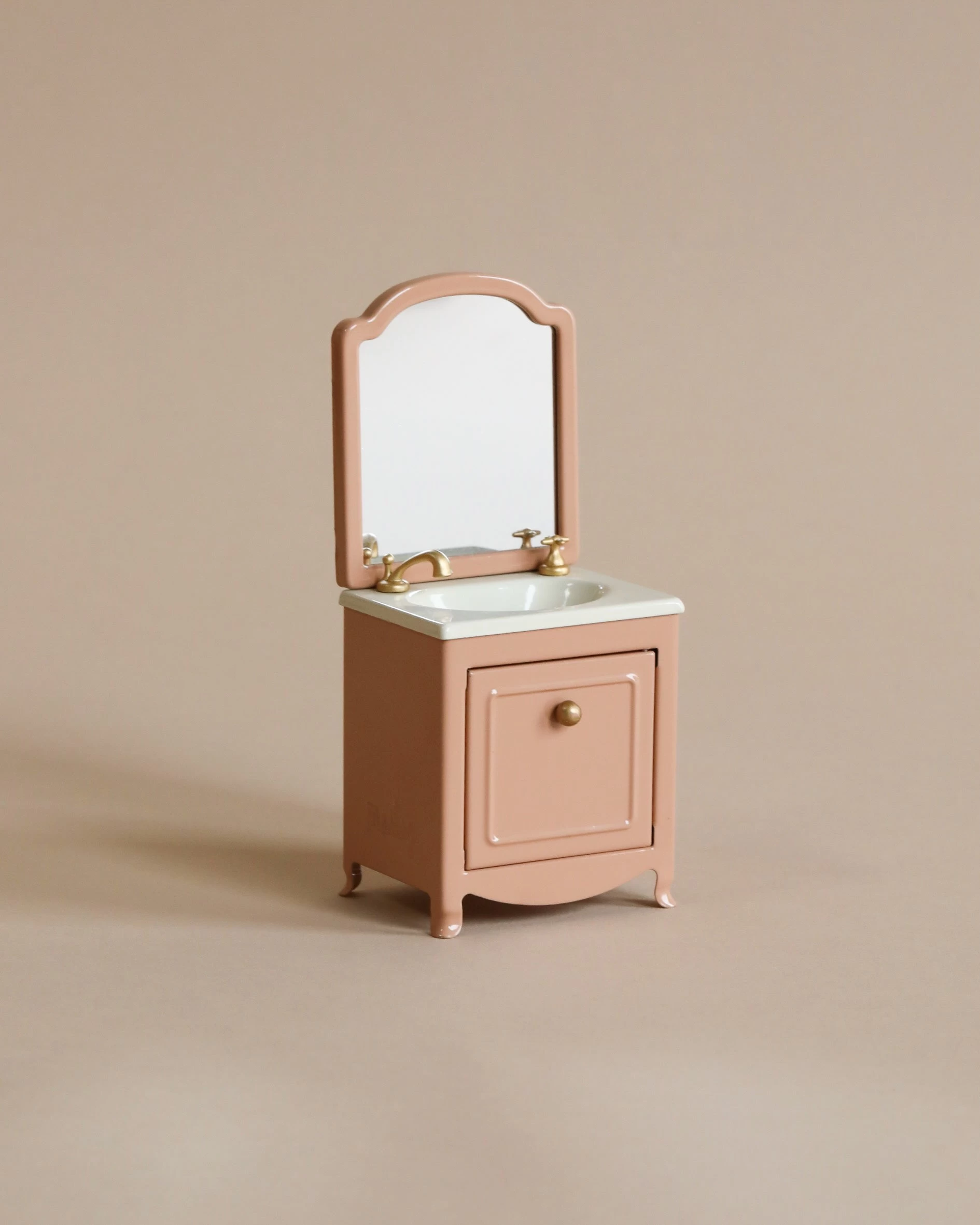 Maileg Miniature Sink With Mirror 2 Maileg Miniature Sink With Mirror - Image 2