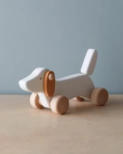 Wooden Dachshund Puppy -Odin Parker Toys 2J2A1540 2