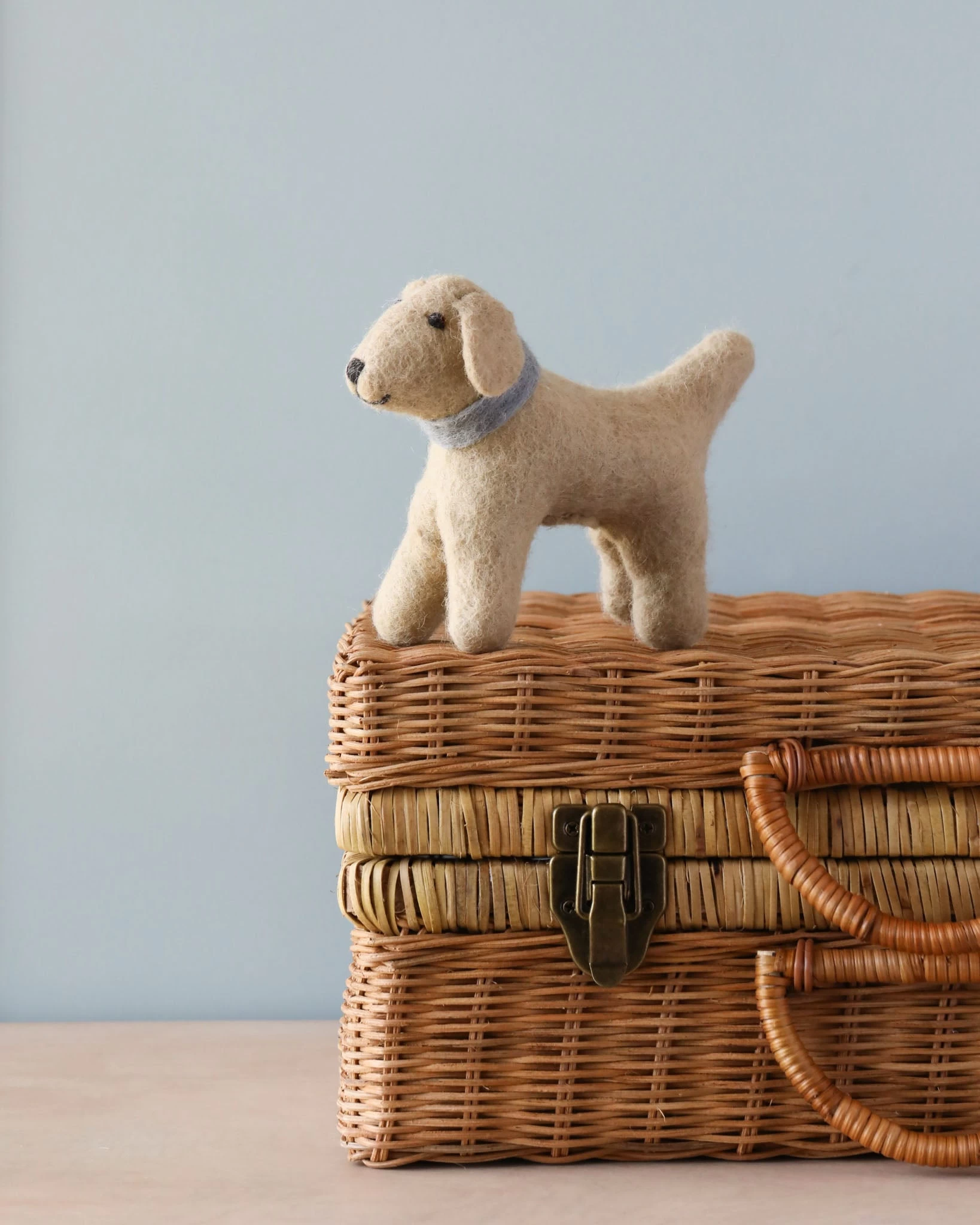 Hand Felted Wool Golden Retriever Dog 1 Hand Felted Wool Golden Retriever Dog