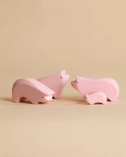 Brin D'Ours | Handmade Wooden Pig Family