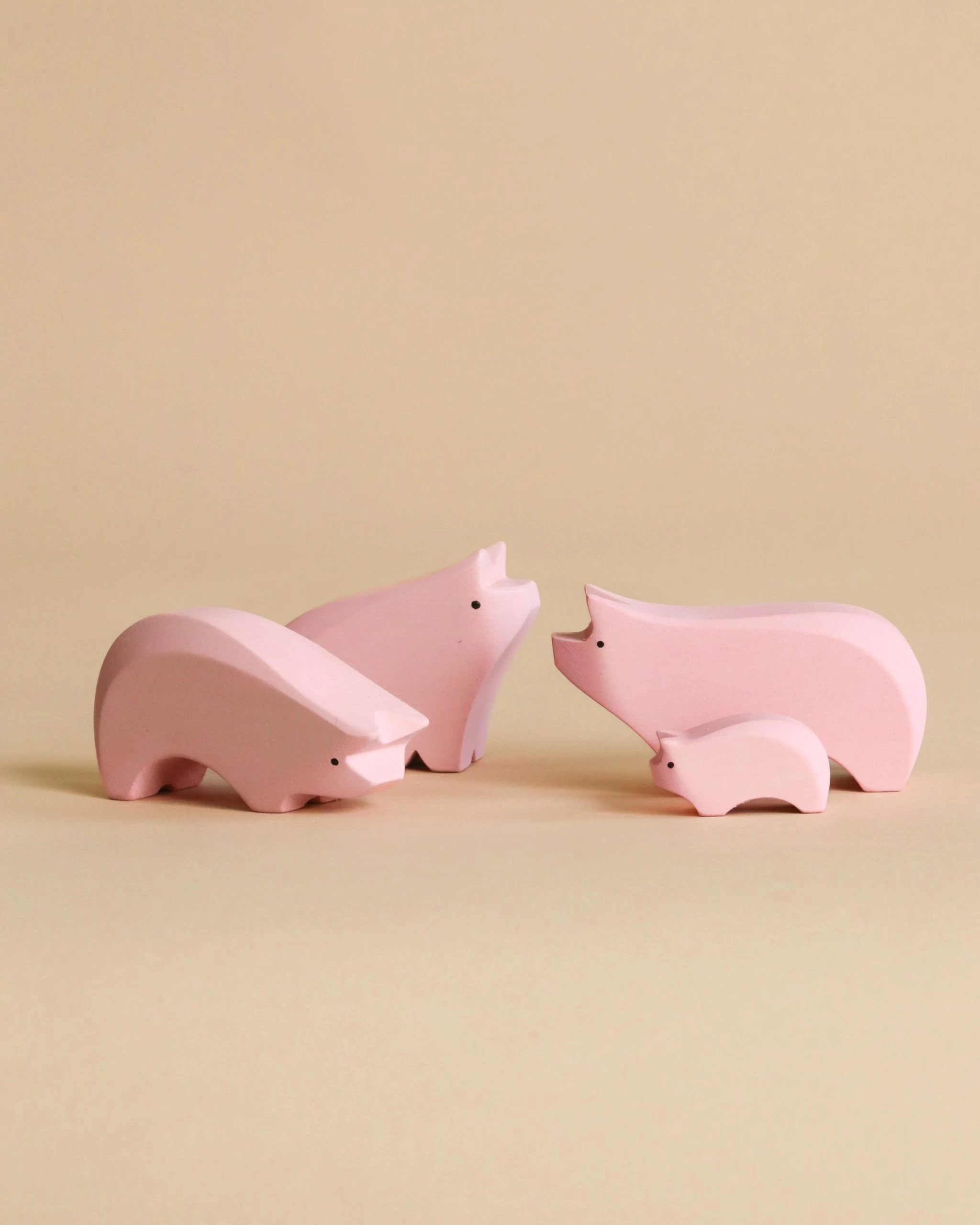 Brin D'Ours | Handmade Wooden Pig Family 1 Brin D'Ours | Handmade Wooden Pig Family