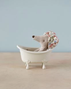 Maileg Bathtub (Miniature) 7 Maileg Bathtub (Miniature) -Odin Parker Toys 2J2A8521 2