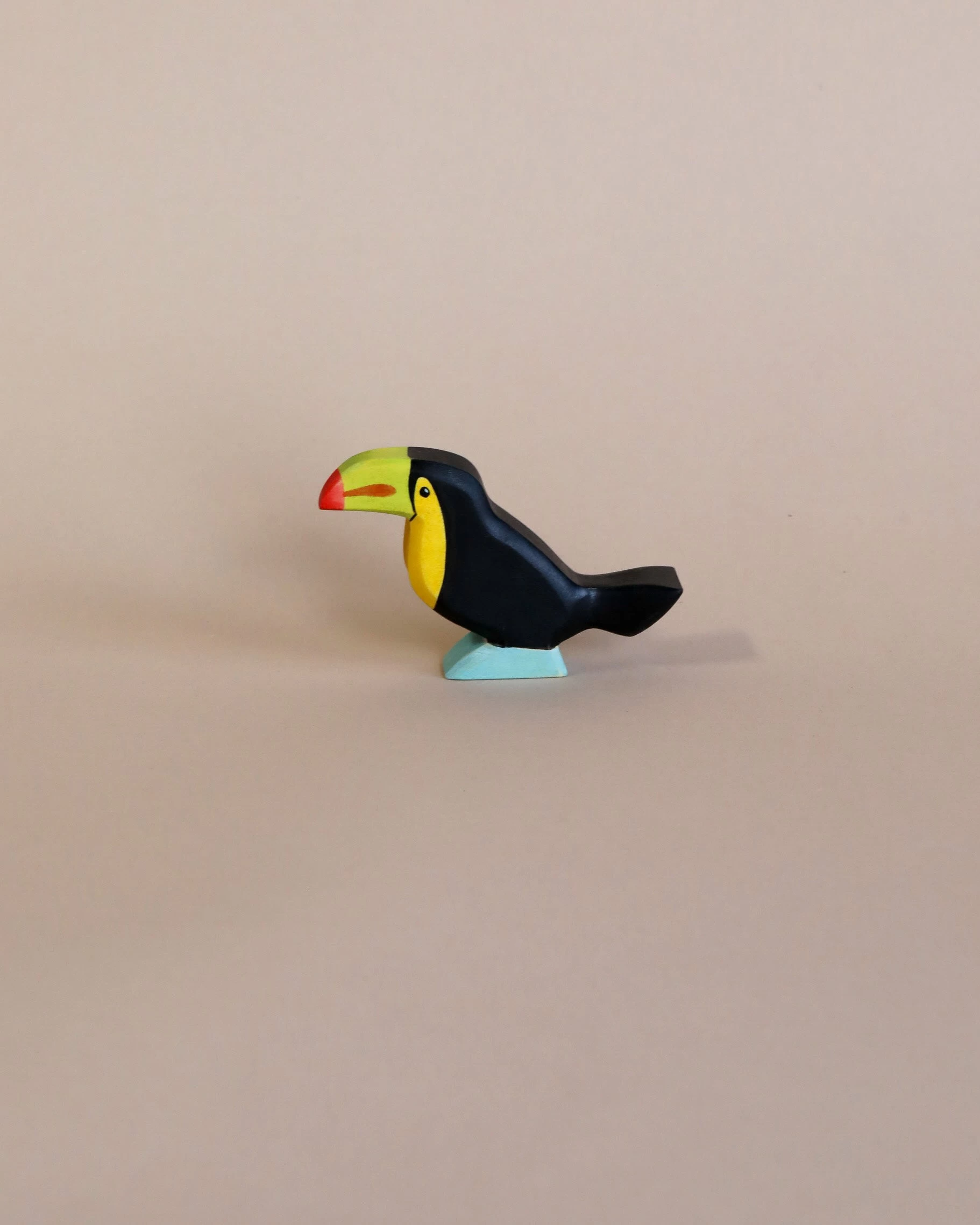 Handmade Holzwald Toucan Bird 1 Handmade Holzwald Toucan Bird