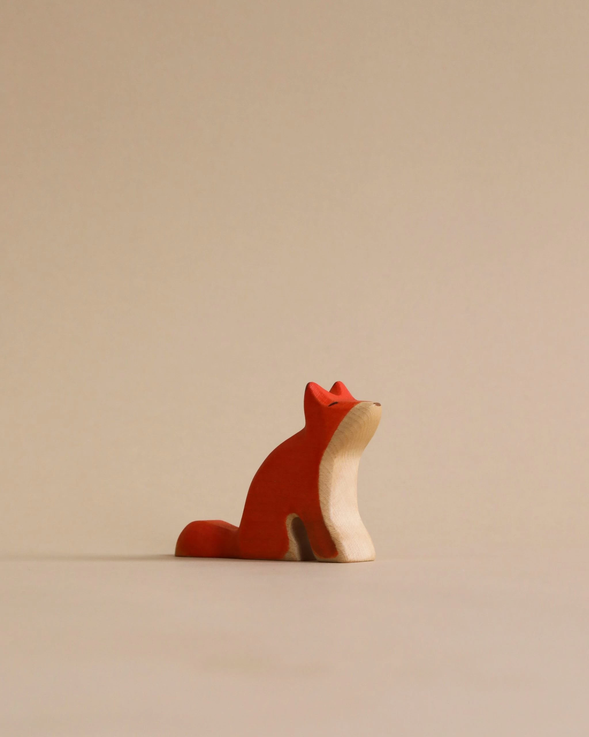 Handmade Holzwald Sitting Fox 1 Handmade Holzwald Sitting Fox