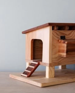 Handmade Wooden Chicken Coop -Odin Parker Toys IMG 3562