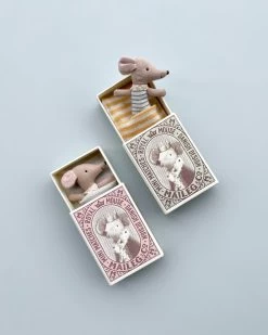 Maileg Sleepy Wakey Baby Mouse In Box -Odin Parker Toys IMG 6391