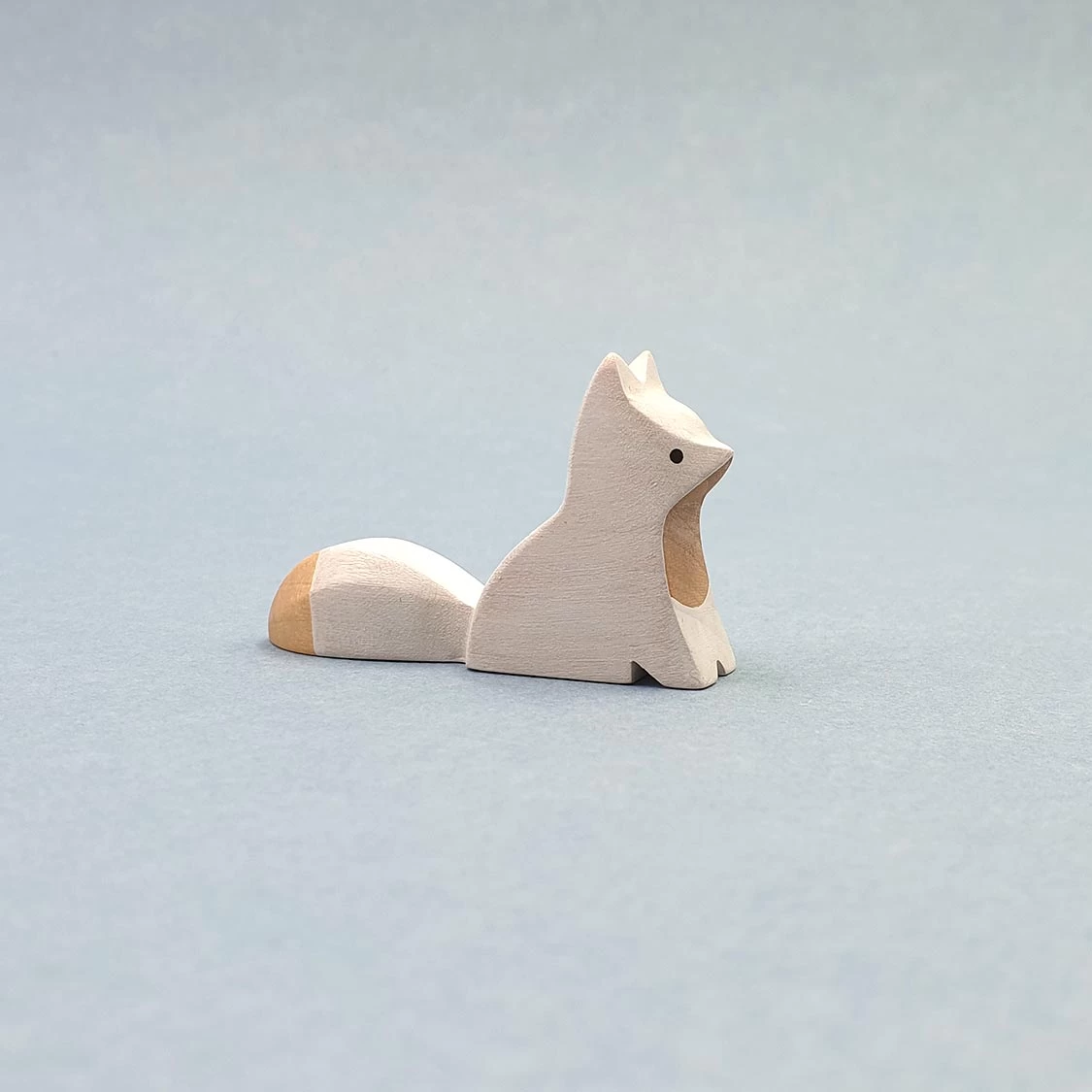 Brin D'Ours | Handmade Wooden Polar Fox Family 2 Brin D'Ours | Handmade Wooden Polar Fox Family - Image 2