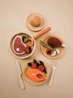 Sabo Concept Handmade Wooden Dinner Set -Odin Parker Toys att saboconcept ce0ce5cc102858f772d48e9a1a78fb92