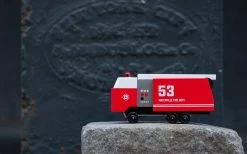 Candylab Fire Truck -Odin Parker Toys ef59a0b8707847725b74355fb46912e2af70cf42cedcdf5d10f063422bc150a6 jpeg