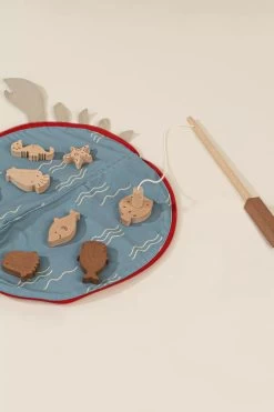 Wooden Fishing Game With Bag -Odin Parker Toys wooden fishing game with bag 02 1296x webp